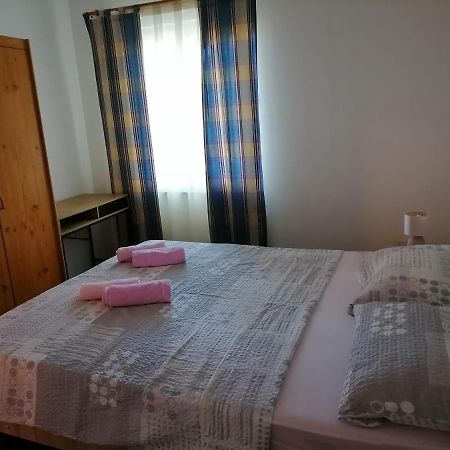 Apartmán Sem Tar-Vabriga Exteriér fotografie