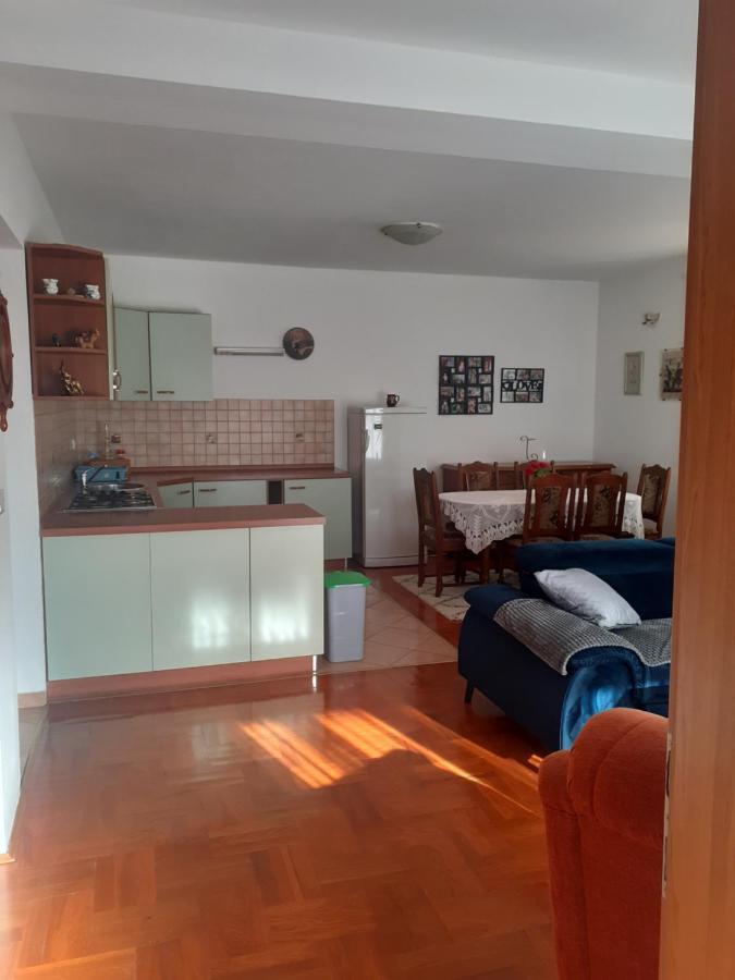 Apartmán Sem Tar-Vabriga Exteriér fotografie