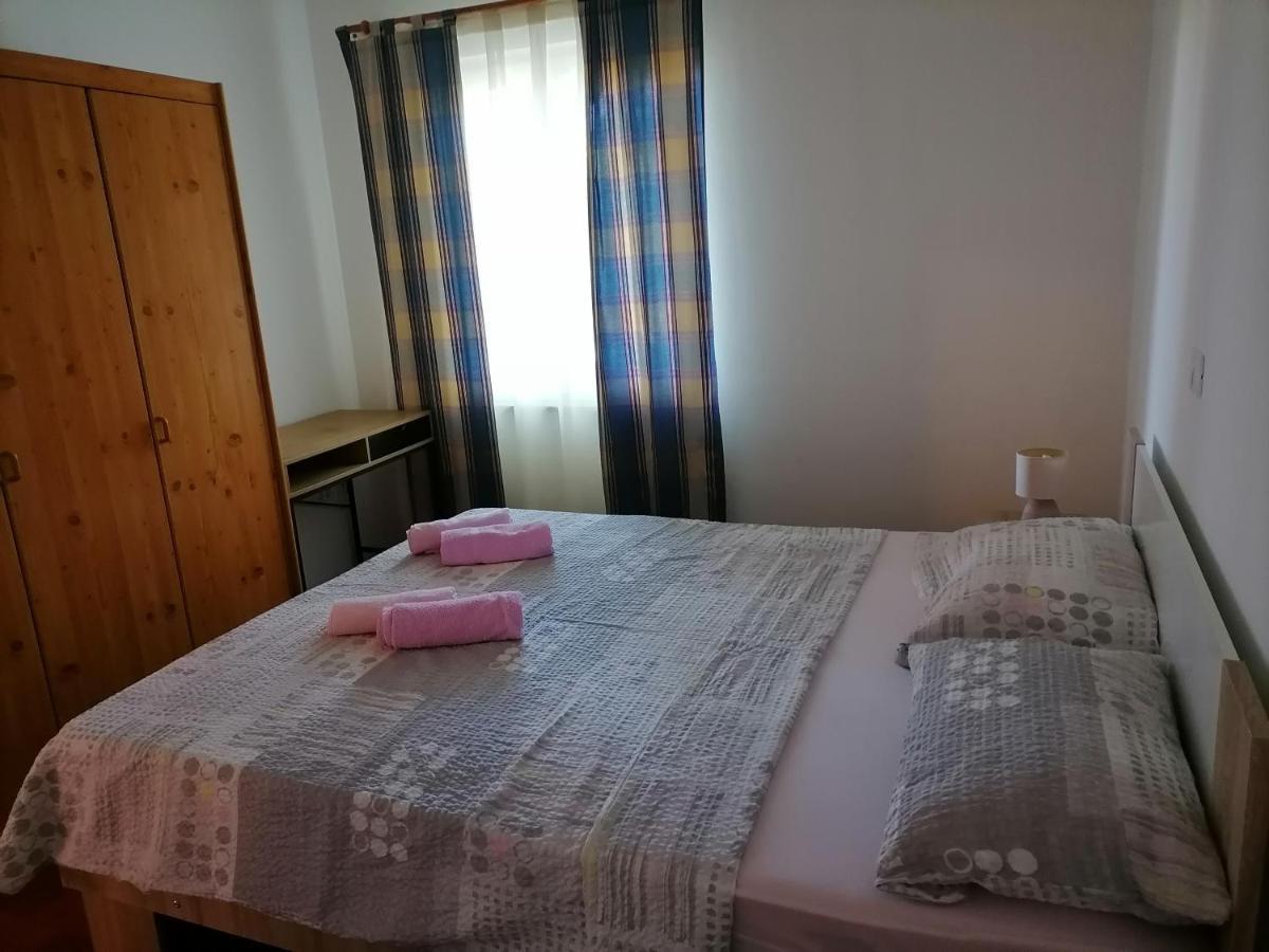 Apartmán Sem Tar-Vabriga Exteriér fotografie