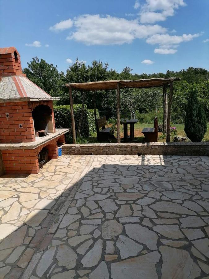 Apartmán Sem Tar-Vabriga Exteriér fotografie